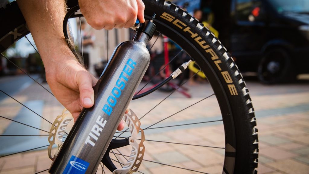 Schwalbe Tire Booster: een accessoire voor tubeless banden