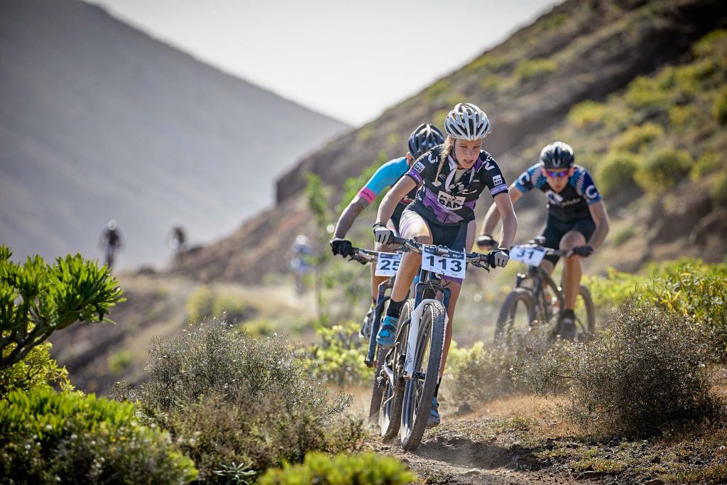 4 Stage MTB Race Lanzarote: Annemarie Worst aan het feest