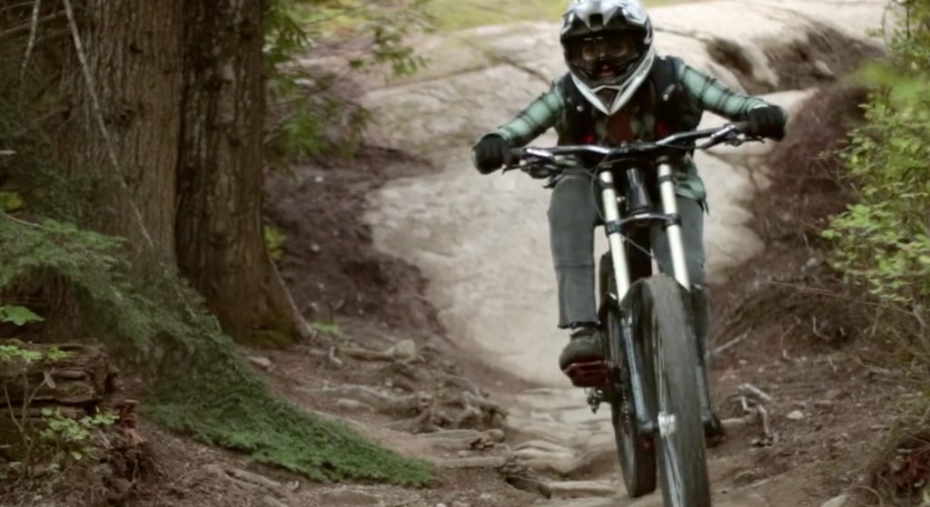 Juliana Barneto in het bikepark van Whistler