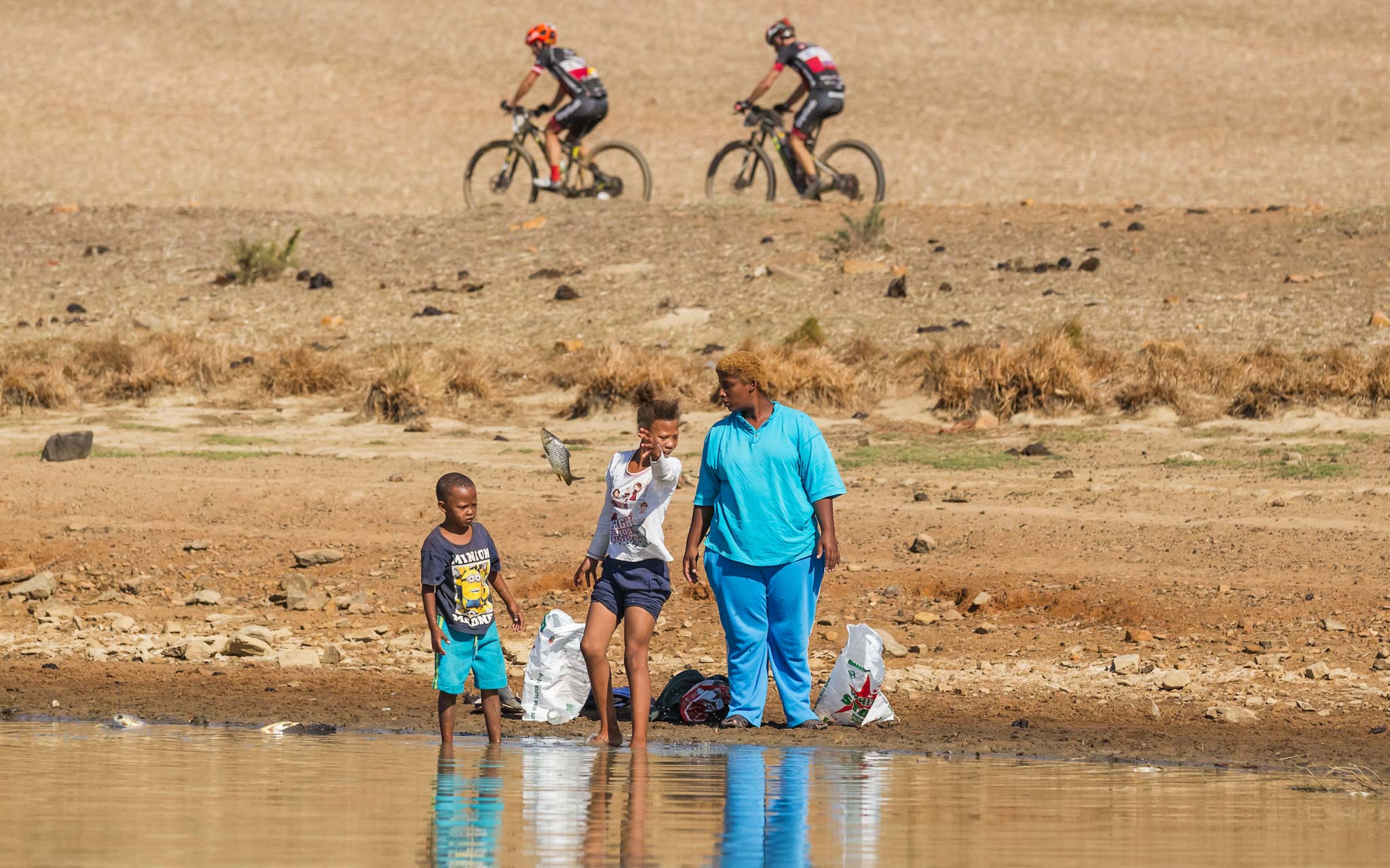 Photo by Dominic Barnardt/Cape Epic/SPORTZPICS