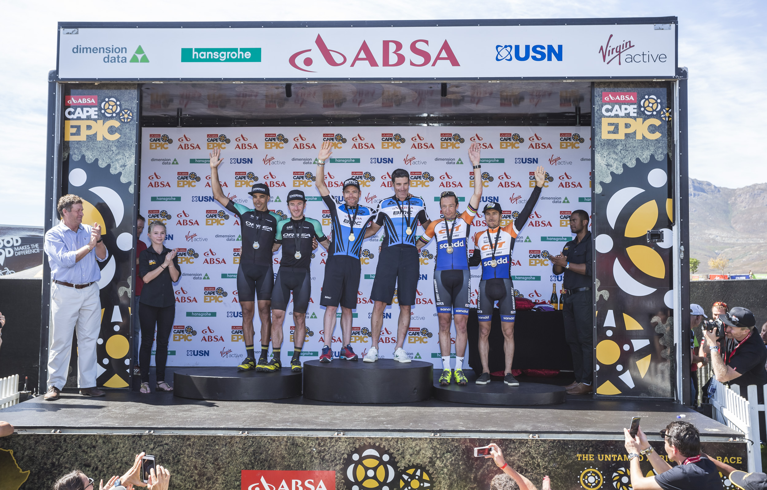 Het podium bij de masters. – Photo by Dominic Barnardt/Cape Epic/SPORTZPICS