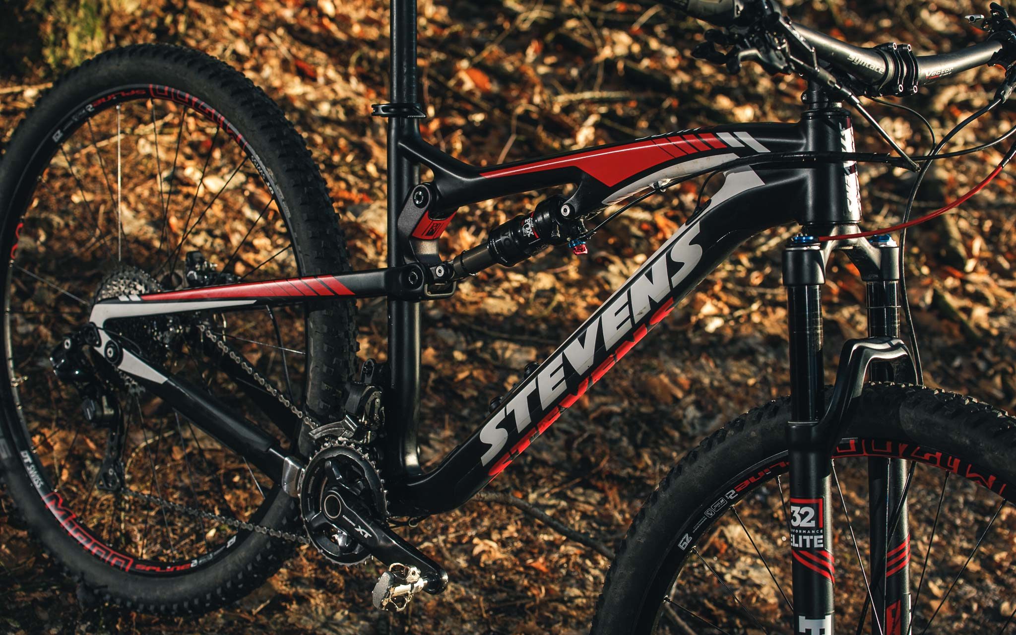 Illustratieve afbeelding van het artikel: "Test | Stevens Jura Carbon ES Di2: de polyvalentie zelve"
