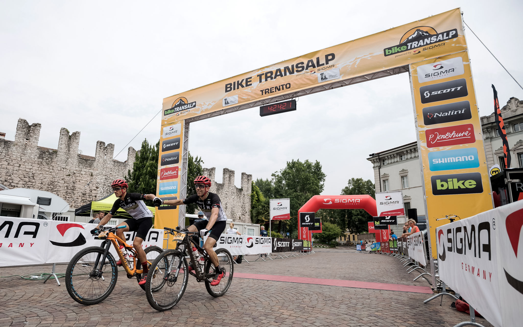 Copyright Miha Matavz/ Bike Transalp Challenge
