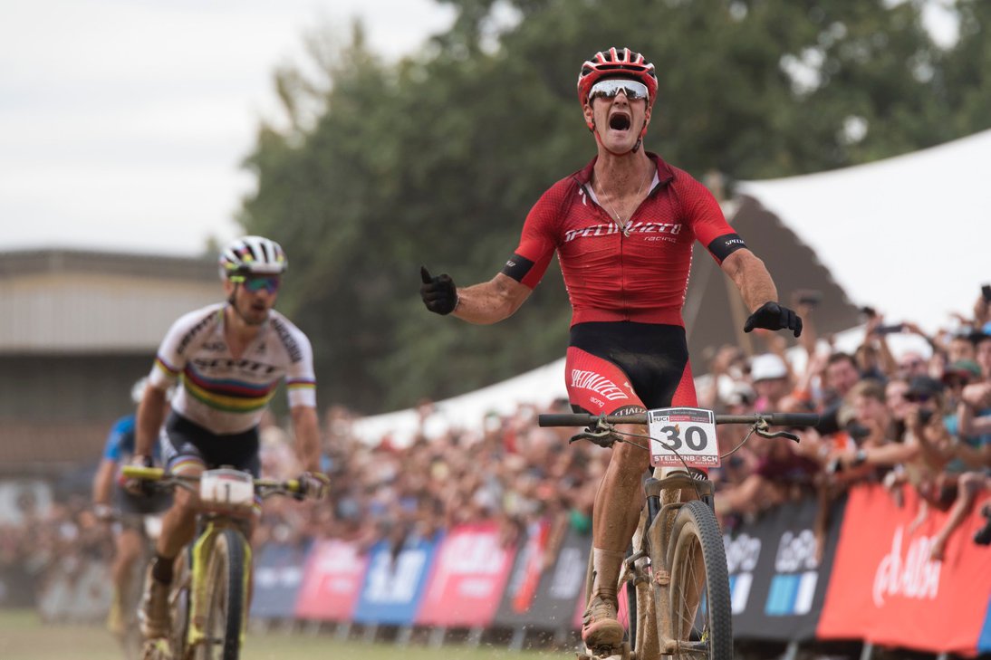 World Cup MTB #1 Stellenbosch: Meesterlijke sprint van Sam Gaze, Van der Poel vierde!