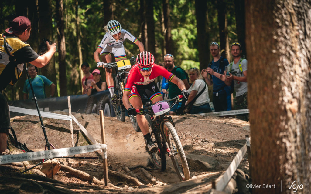 Best of | World Cup MTB Nove Mesto: een kat-en-muisspelletje bij de vrouwen