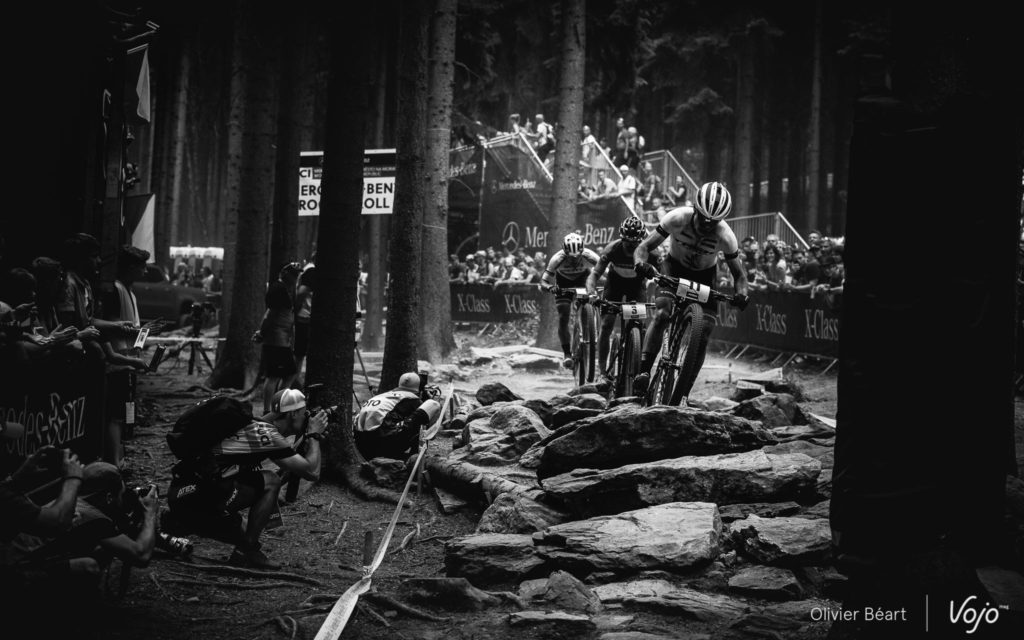 Best of | World Cup MTB Nove Mesto: meeslepend drama in zwart-wit