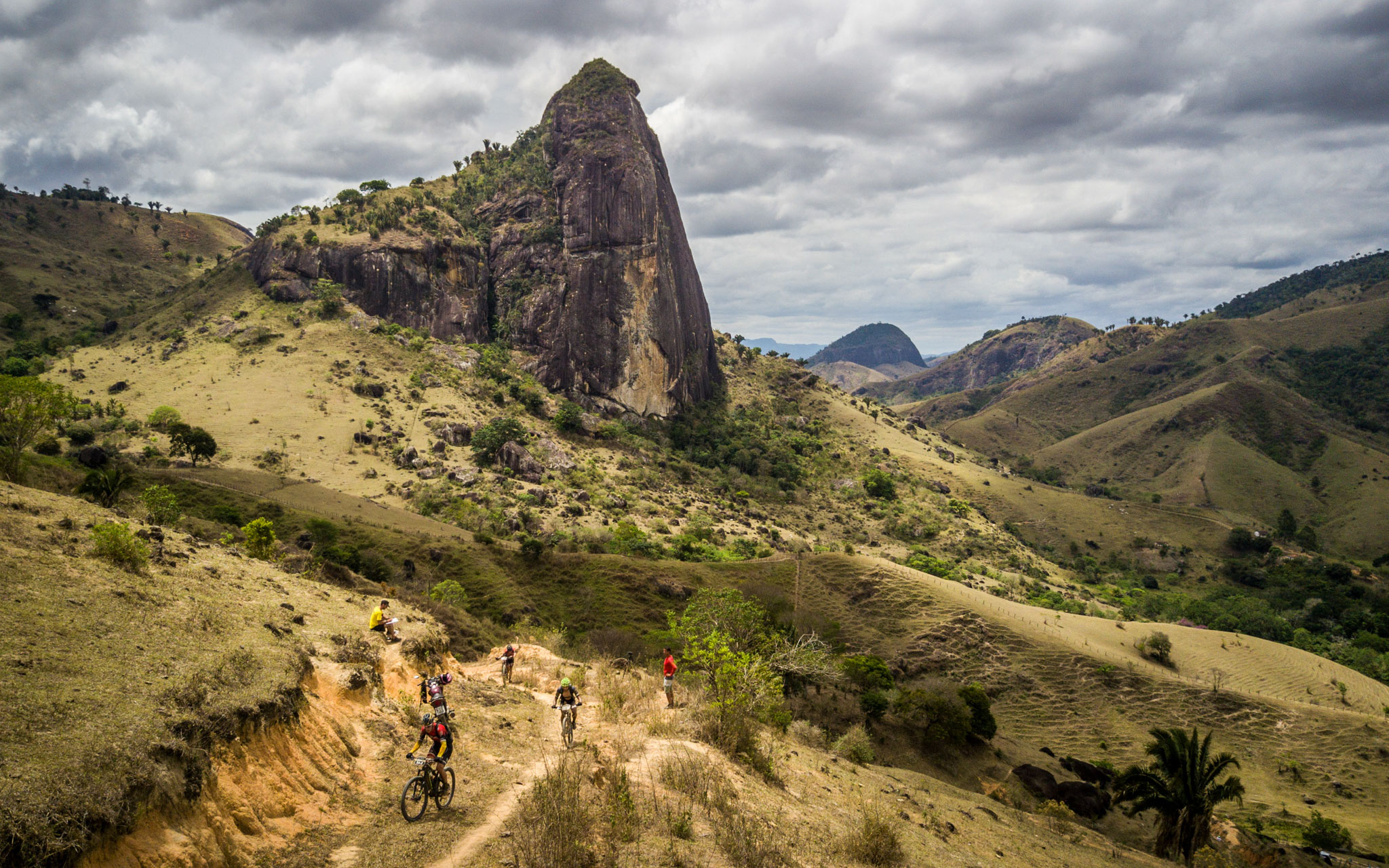 Geel voor Henrique Avancini en Manuel Fumic in de Brasil Ride