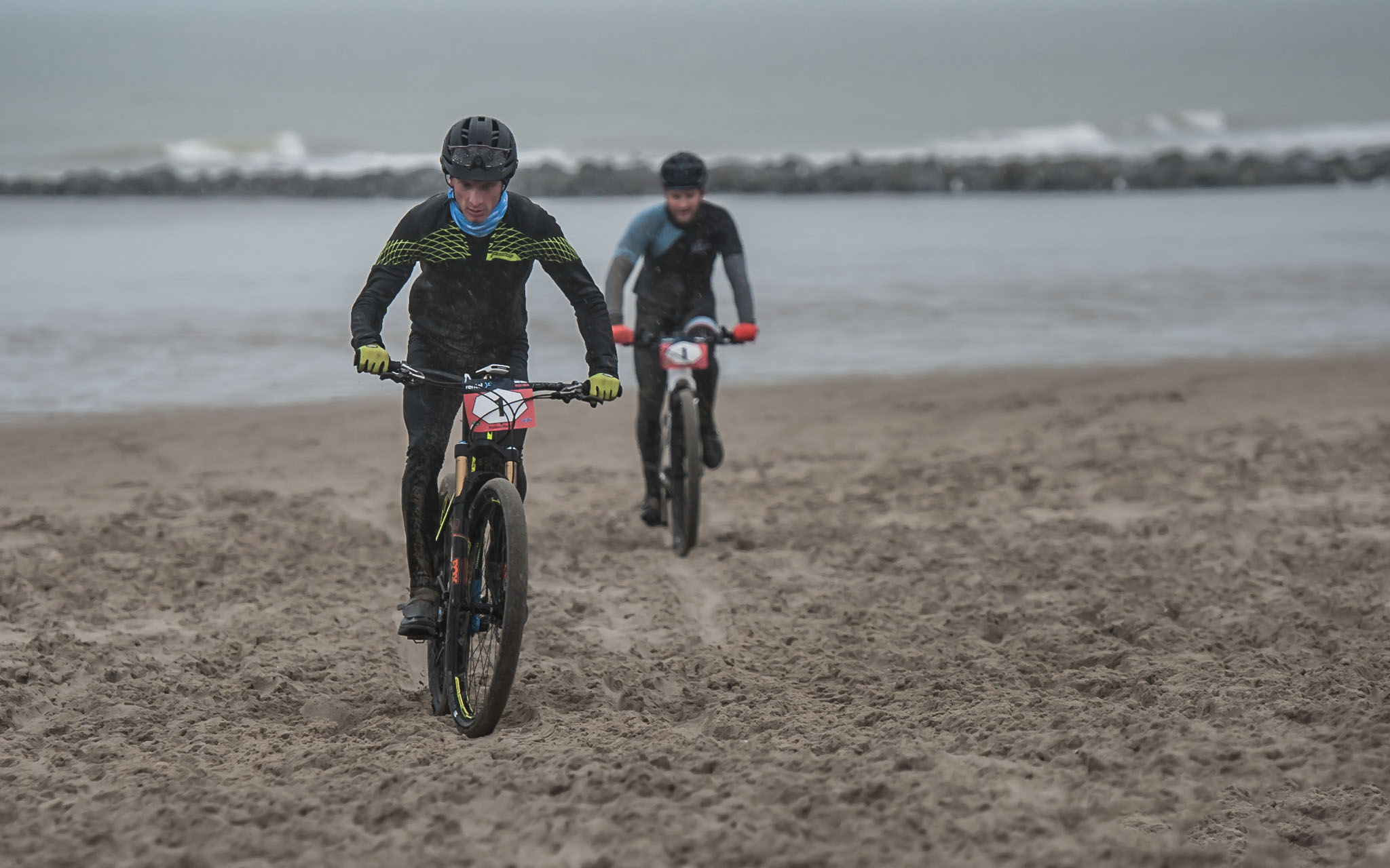 De avonturen van Martin Maes (en Oli) op het strand van Bredene