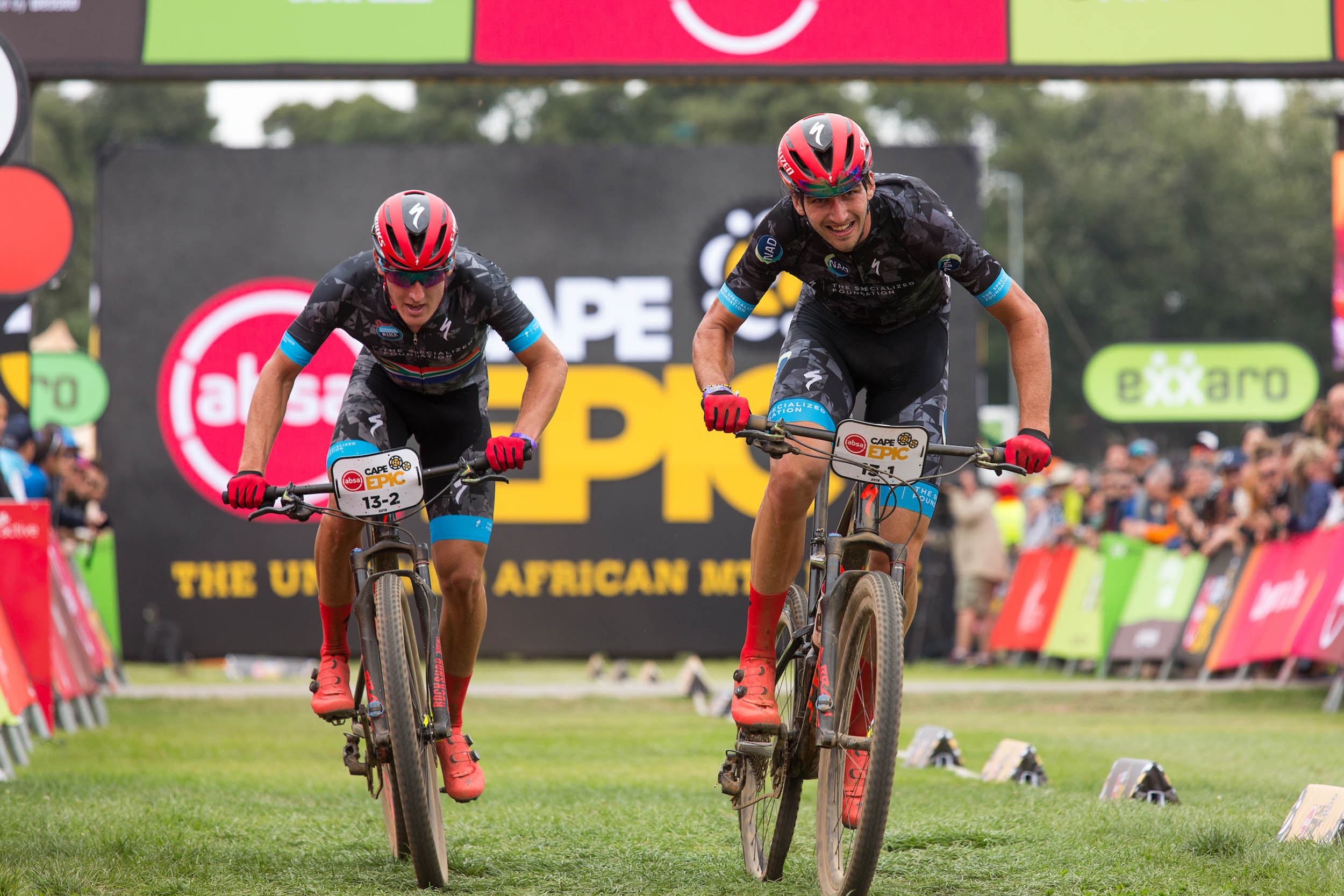 Let op het achterwiel van Matthew Beers. Copyright Dwayne Senior/Cape Epic