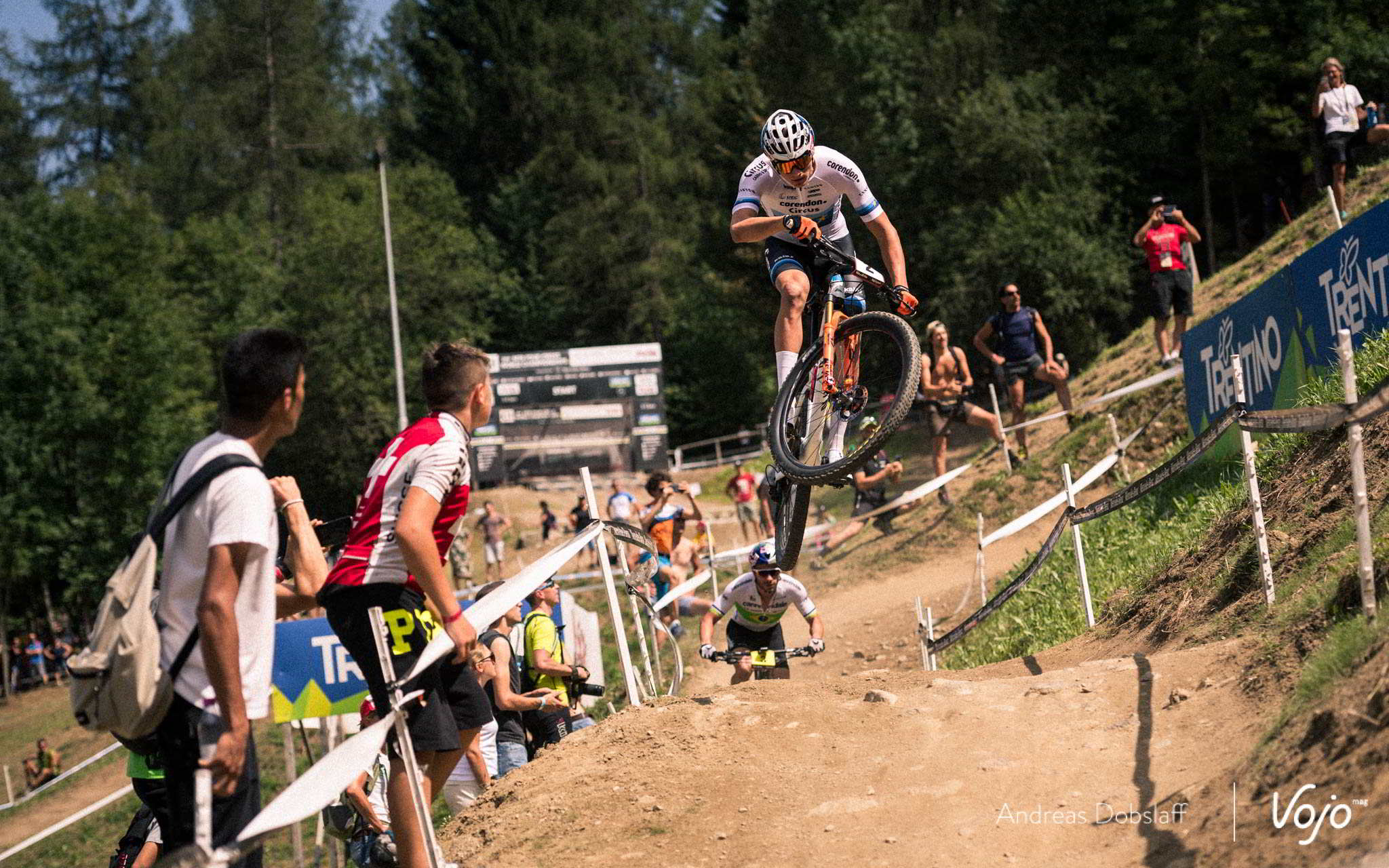 Best of | World Cup MTB Val di Sole: het talent van PFP, Rissveds, MVDP, Vader, … - Mannen: Mathieu van der Poel, nu ook god in het mountainbiken