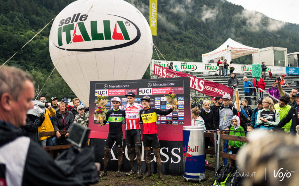 World Cup MTB XCC | Mathieu van der Poel de beste in de modder van Val di Sole, Jens Schuermans derde!