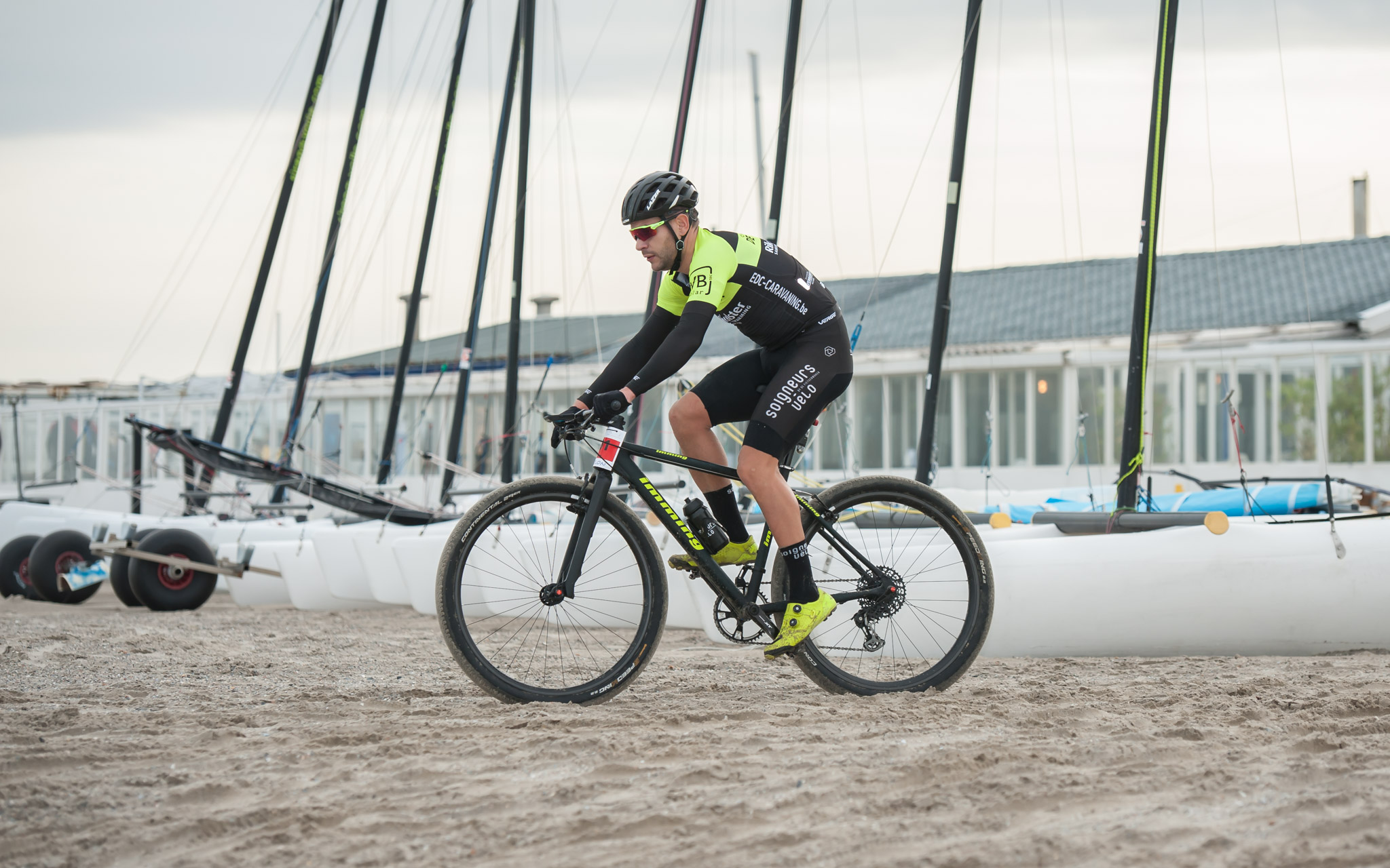 Naecon Beachrace Oostende: Thomas Chamon de snelste in sprint met twee