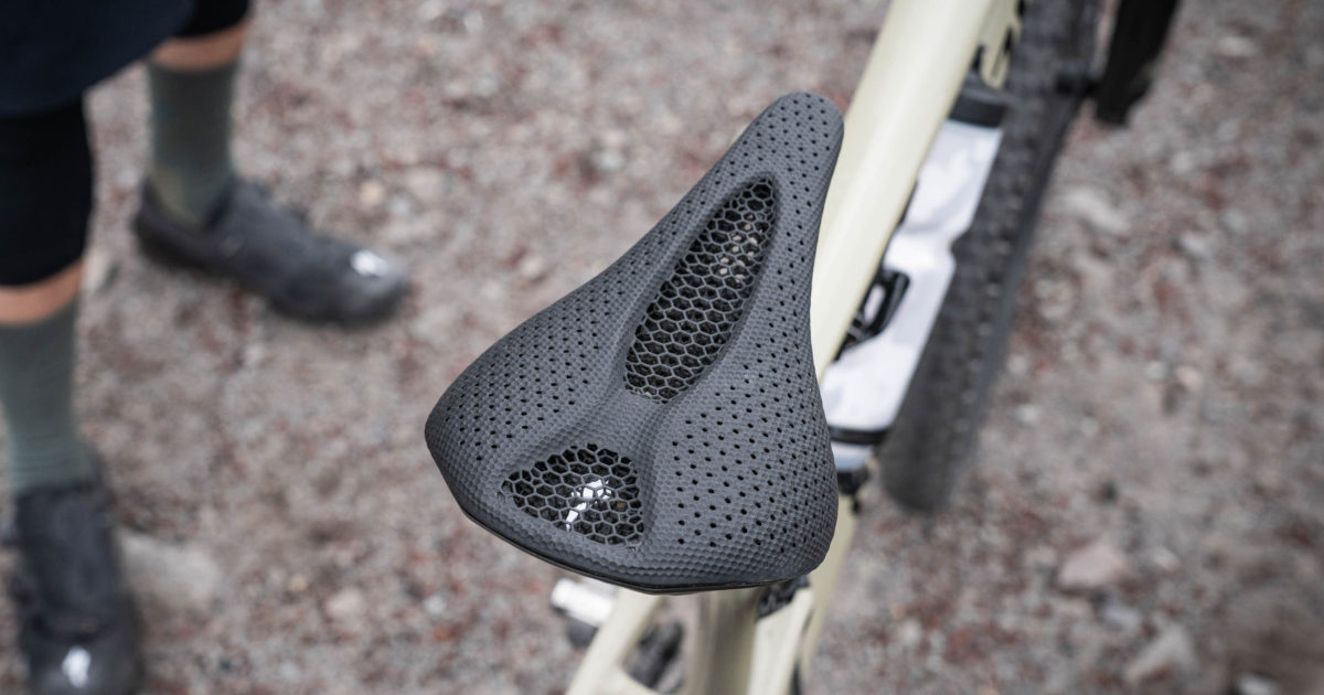 Specialized Power Mirror \u0026 Fi'zi:k Antares Adaptative: het zadel van de  toekomst wordt geprint! - Vojo Magazine