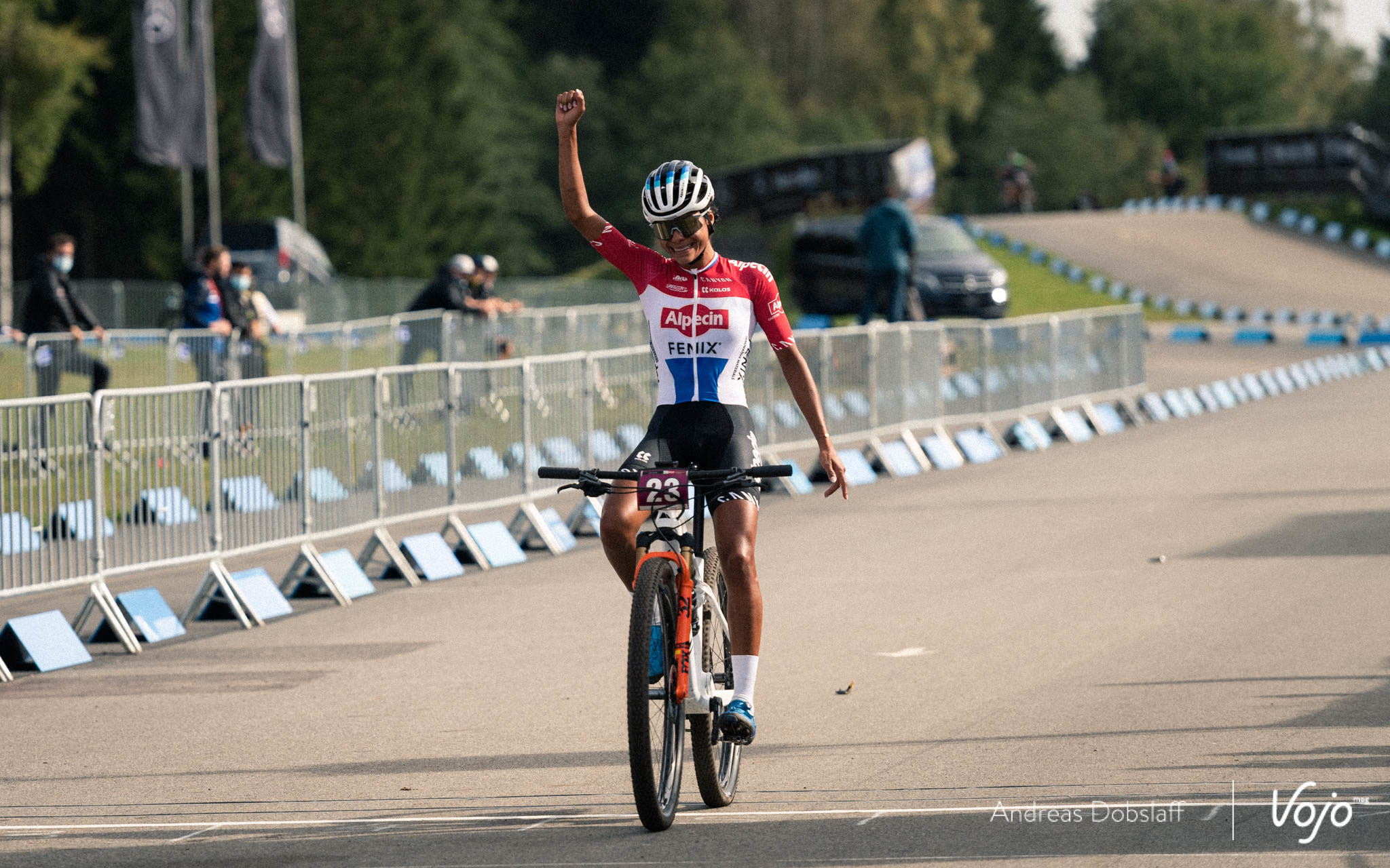 World Cup XCO #2 Nove Mesto: Ceylin Del Carmen Alvarado zegeviert bij de U23!