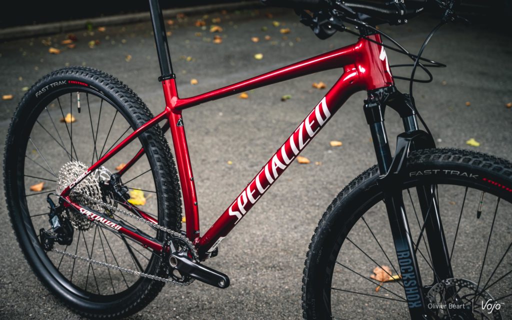 Test Specialized Chisel Comp zonder bankroet richting podium Vojo