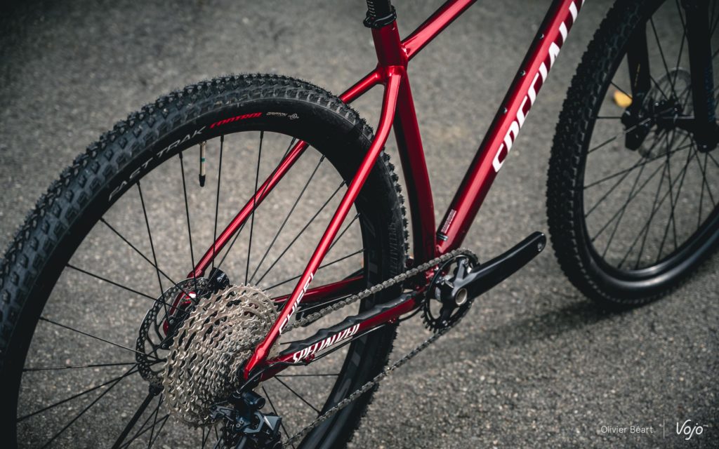 Test Specialized Chisel Comp zonder bankroet richting podium Vojo