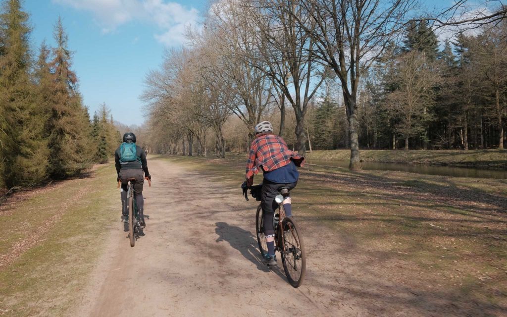 Illustratieve afbeelding van het artikel: "Gravel Ride | Dirty Blessings: niet voor heilige boontjes"