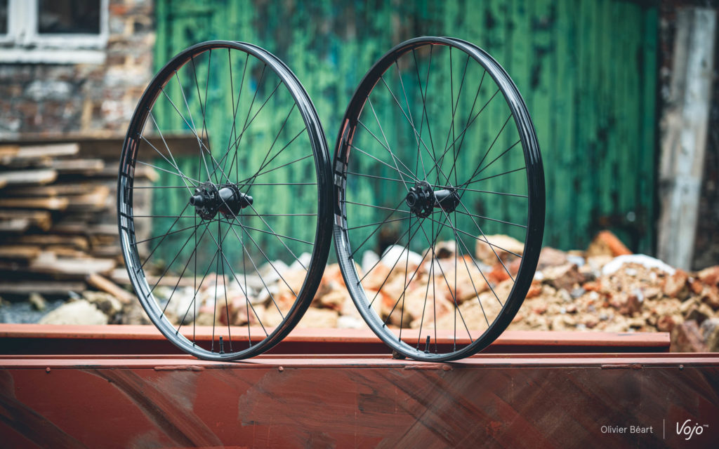 Illustratieve afbeelding van het artikel: "Nieuw 2021 | Andere naven en spaken voor de Zipp 3Zero Moto!"