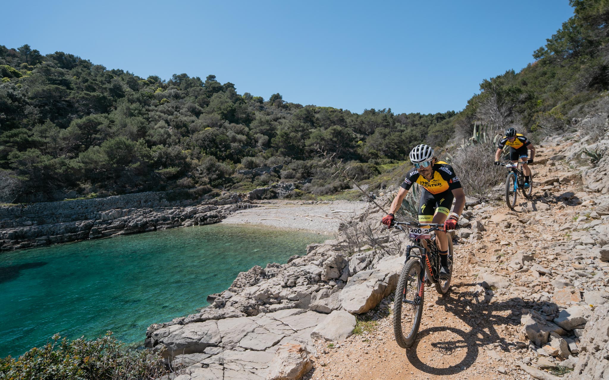 4 Islands MTB Stage Race: stenen en bubbels eisen de hoofdrol op