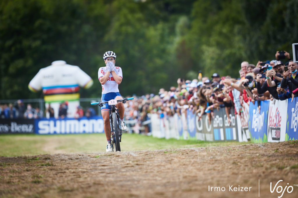 WK MTB Val di Sole 2021 | XCO vrouwen: Evie Richards verrast!