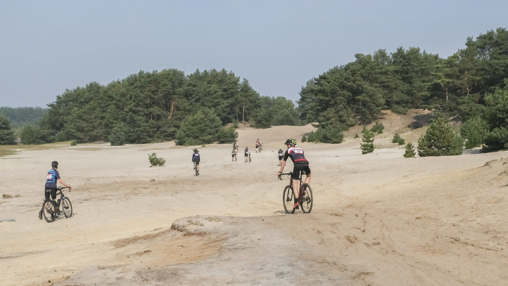 Illustratieve afbeelding van het artikel: "Gravel Ride | Niner Polar Bear Ride: 9 redenen om de beer in jou los te laten"