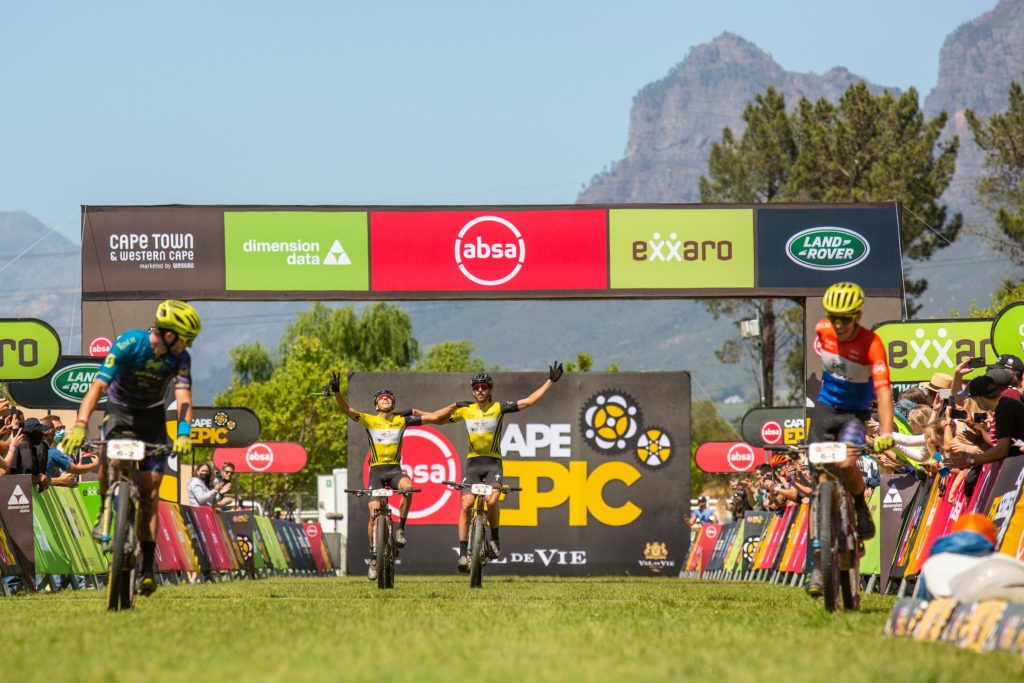 Cape Epic 2021 | Historische zege voor Sarrou en Beers!