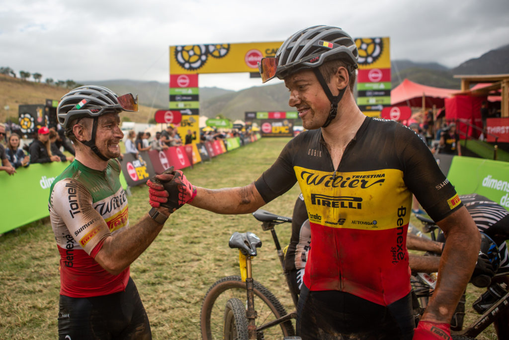 Outsiders Baum en Egger winnen derde rit Absa Cape Epic, Wout Alleman vierde!