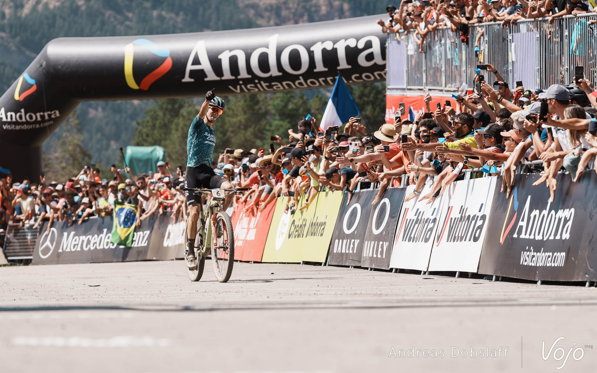 World Cup XCO Vallnord: Luca Braidot pakt tweede zege op rij