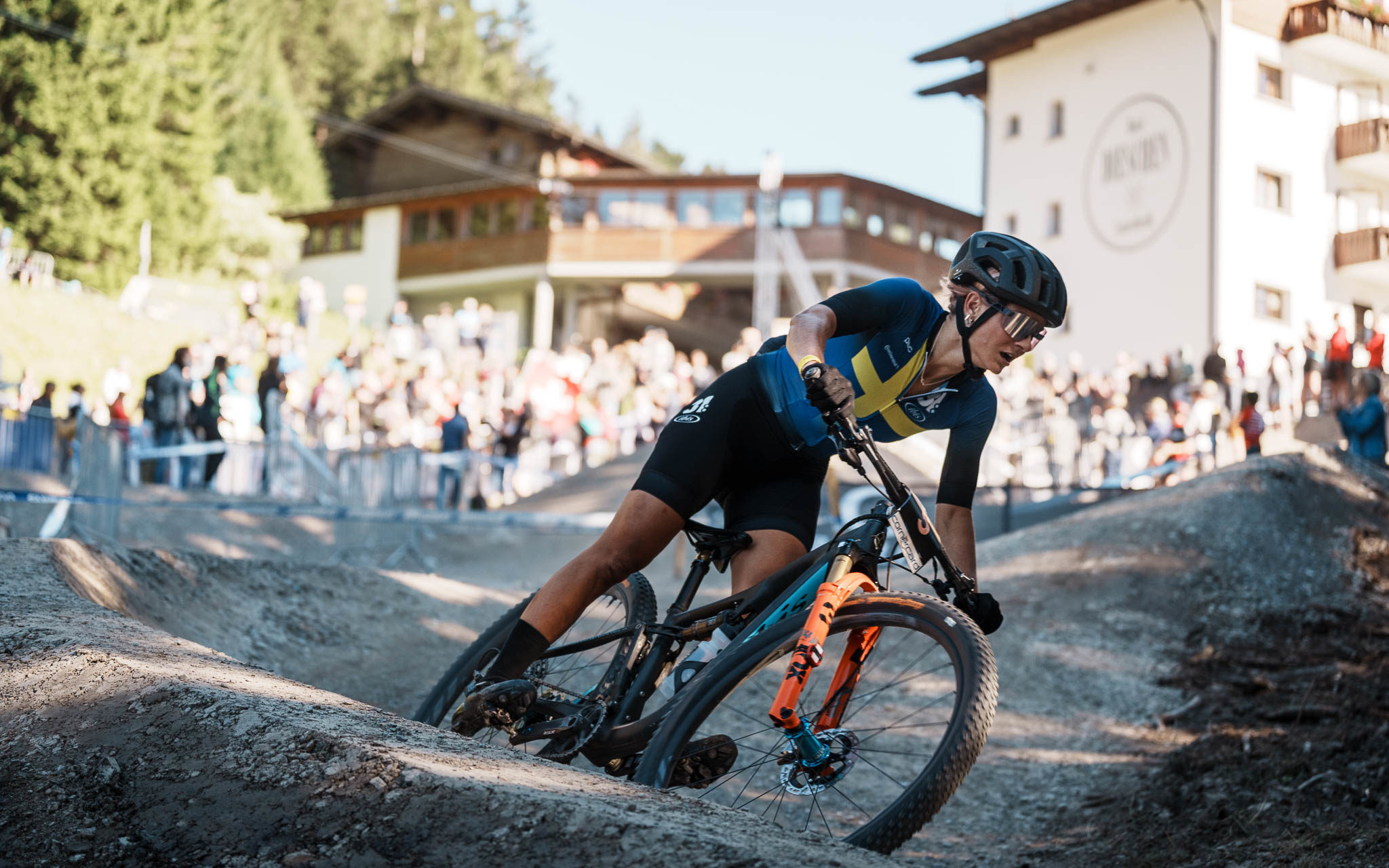 World Cup XCC Lenzerheide: Rissveds en Colombo maken het spektakel