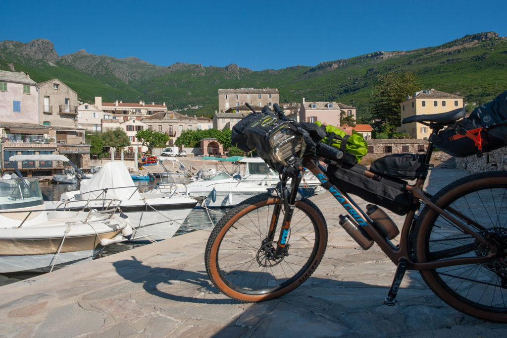 Illustratieve afbeelding van het artikel: "Ontdekking | Corsica: bikepacken op de nieuwe GT20"