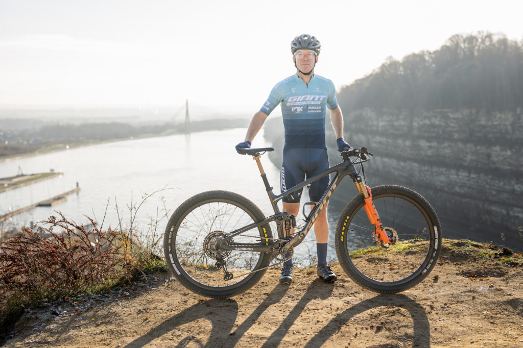 Belgisch kampioen Jens Schuermans versterkt Giant Factory Off-Road Team