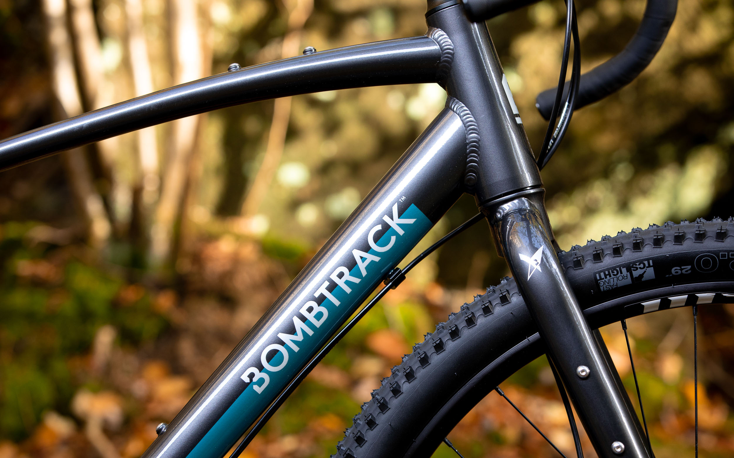 Nieuw 2023 | Vier nieuwe gravelbikes bij Bombtrack