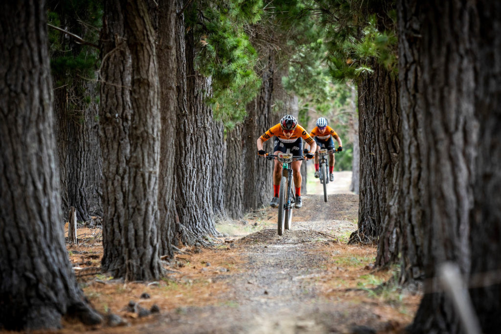 Absa Cape Epic 2023: tijdrit kost Wout Alleman een plekje in de tussenstand