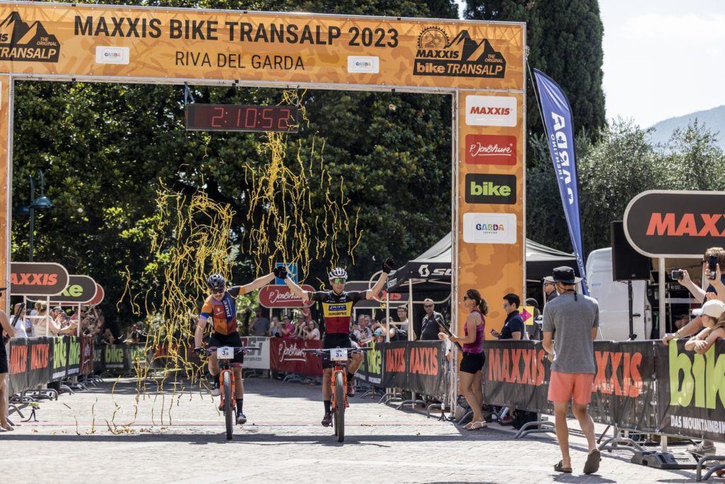 Bike Transalp 2023: ereplaatsen voor Frans Claes, Tim Smeenge en Teus Ruijter