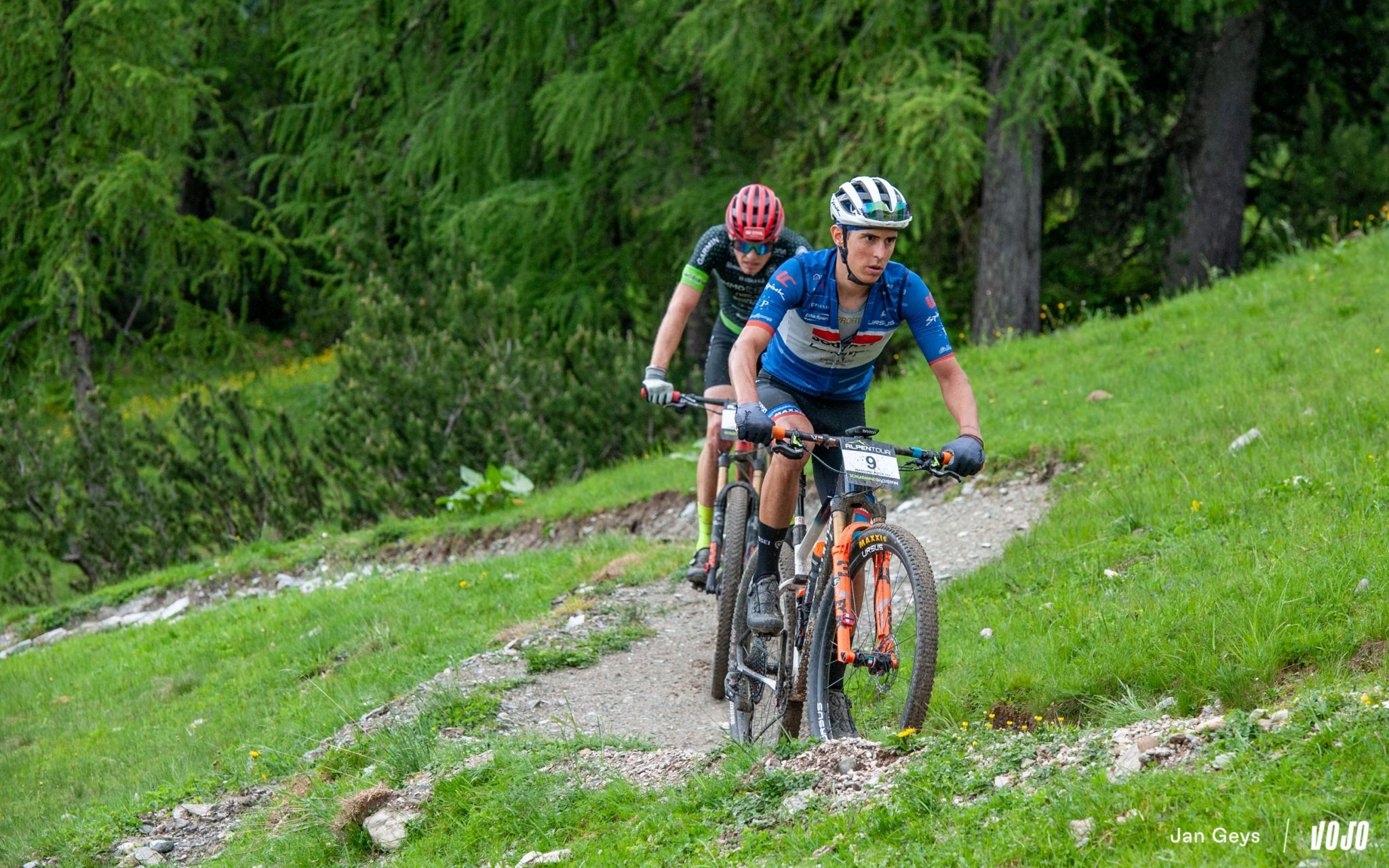 https://www.vojomag.nl/app/uploads/2023/12/alpentour trophy schladming dachstein stage 2 copyright jan geys vojomag 104 2048x1280.jpg