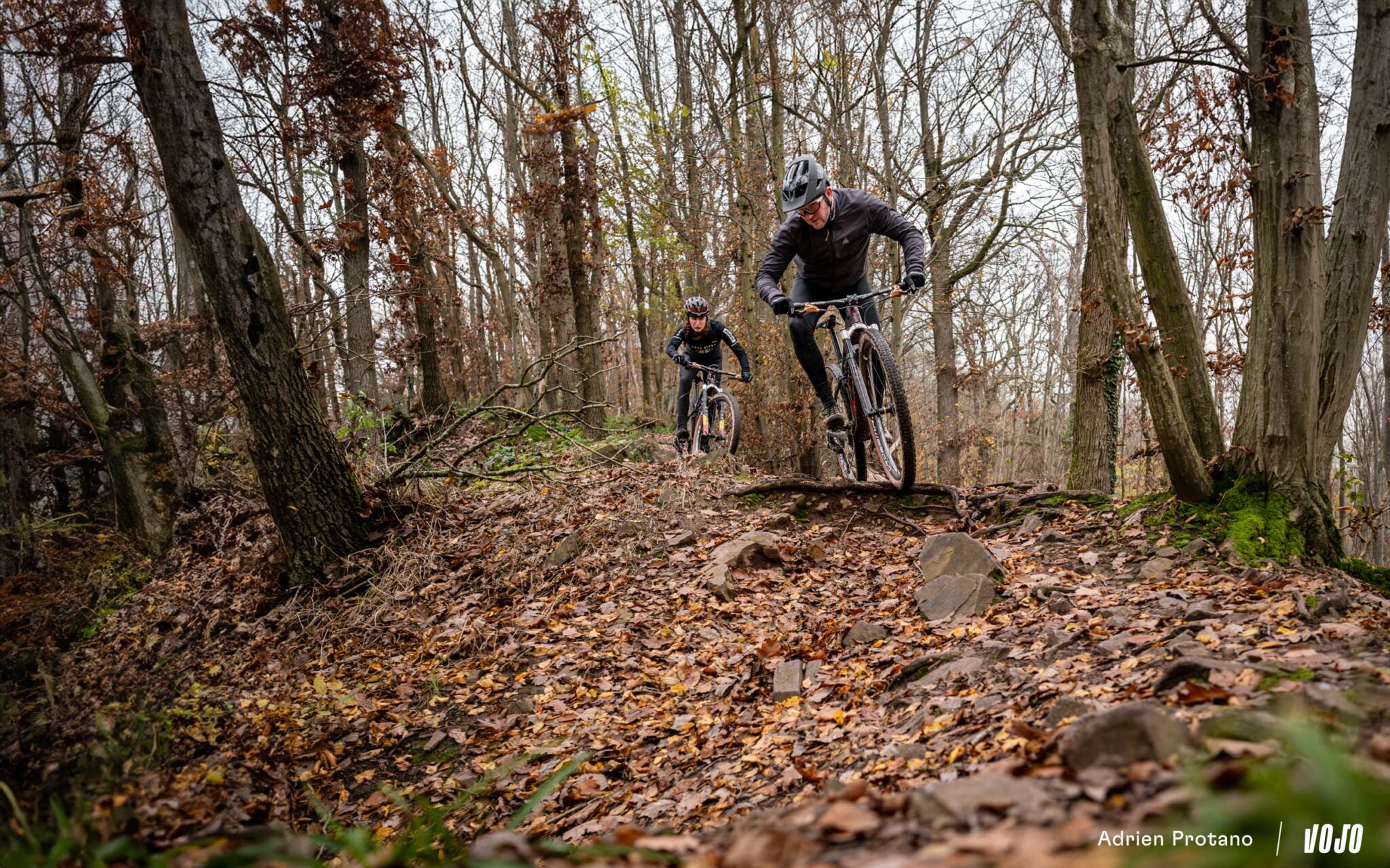 https://www.vojomag.nl/app/uploads/2024/01/Rockrider Race 940S Reportage Emeline Detilleux Vojo 2023 AP 83 2048x1280.jpg