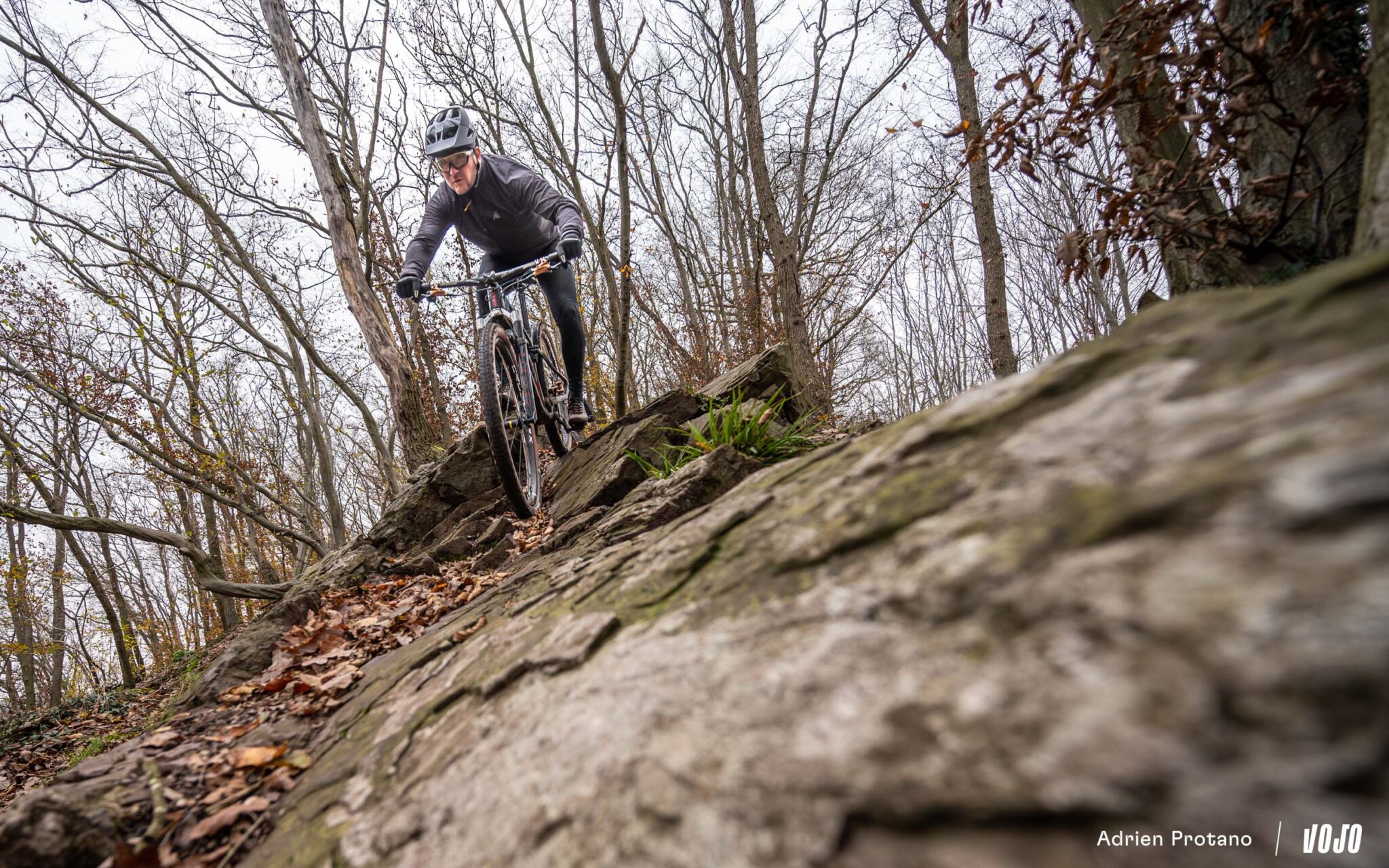 https://www.vojomag.nl/app/uploads/2024/01/Rockrider Race 940S Reportage Emeline Detilleux Vojo 2023 AP 74 2048x1280.jpg