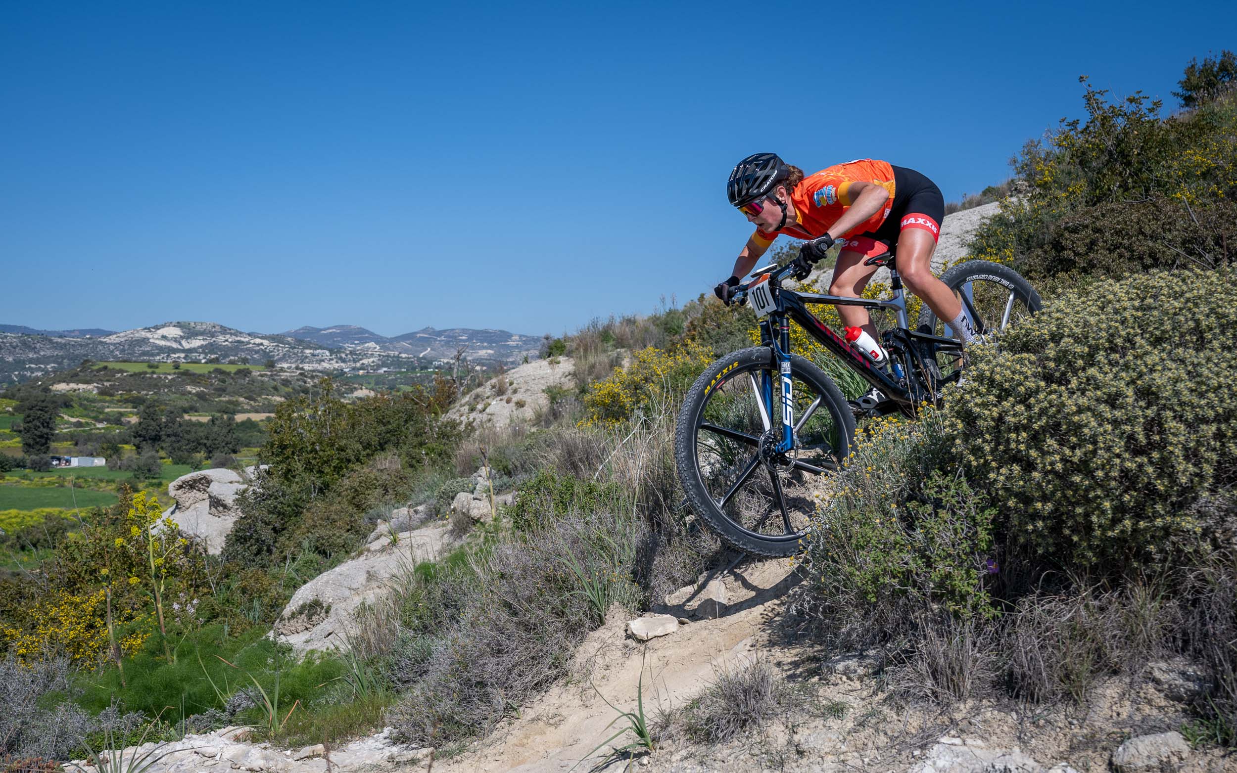 Cyprus Sunshine Cup 2024: hattrick voor Anne Terpstra