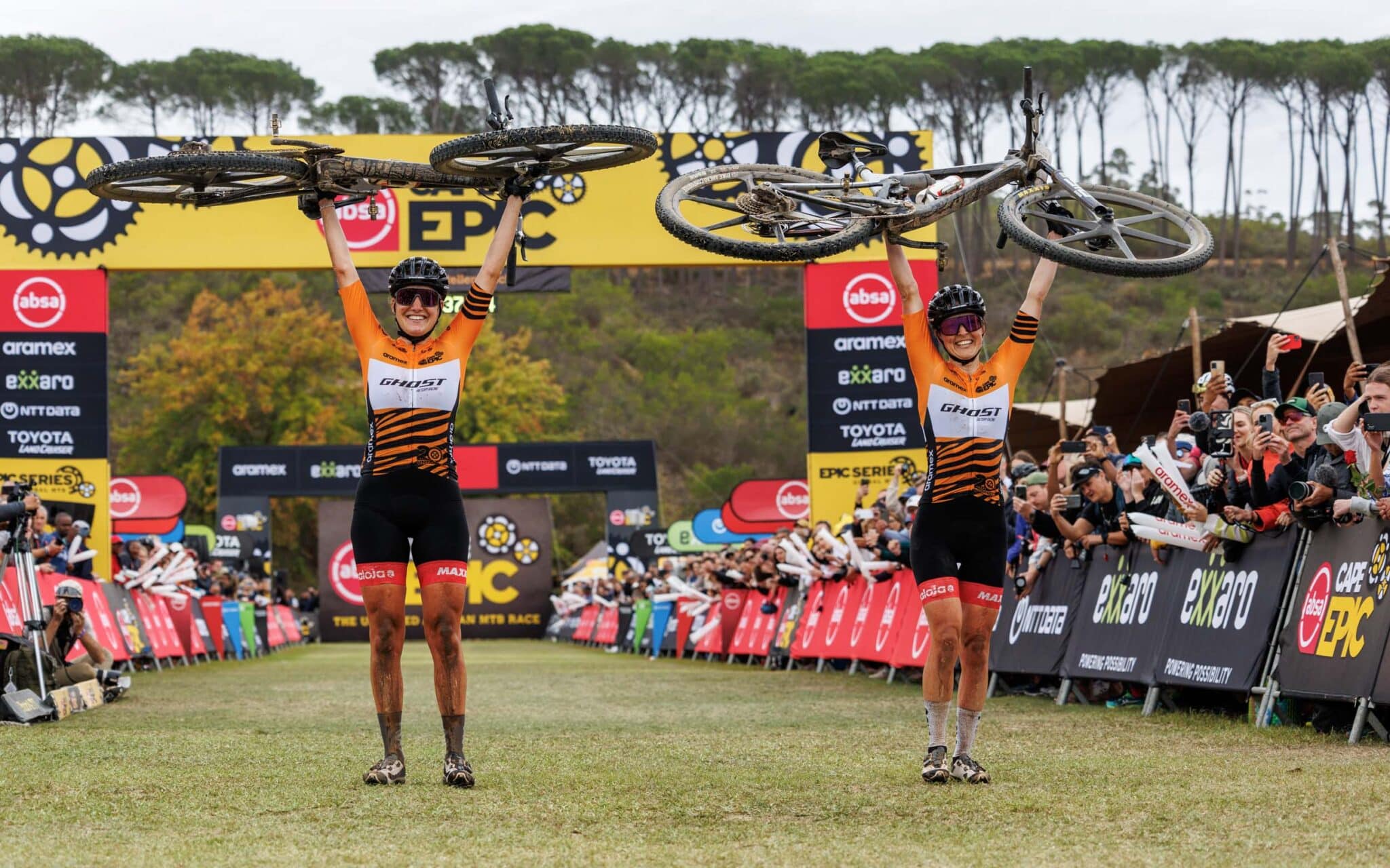 Absa Cape Epic 2024 #7: Anne Terpstra bezorgt Nederland tweede eindwinst in grootste MTB-meerdaagse