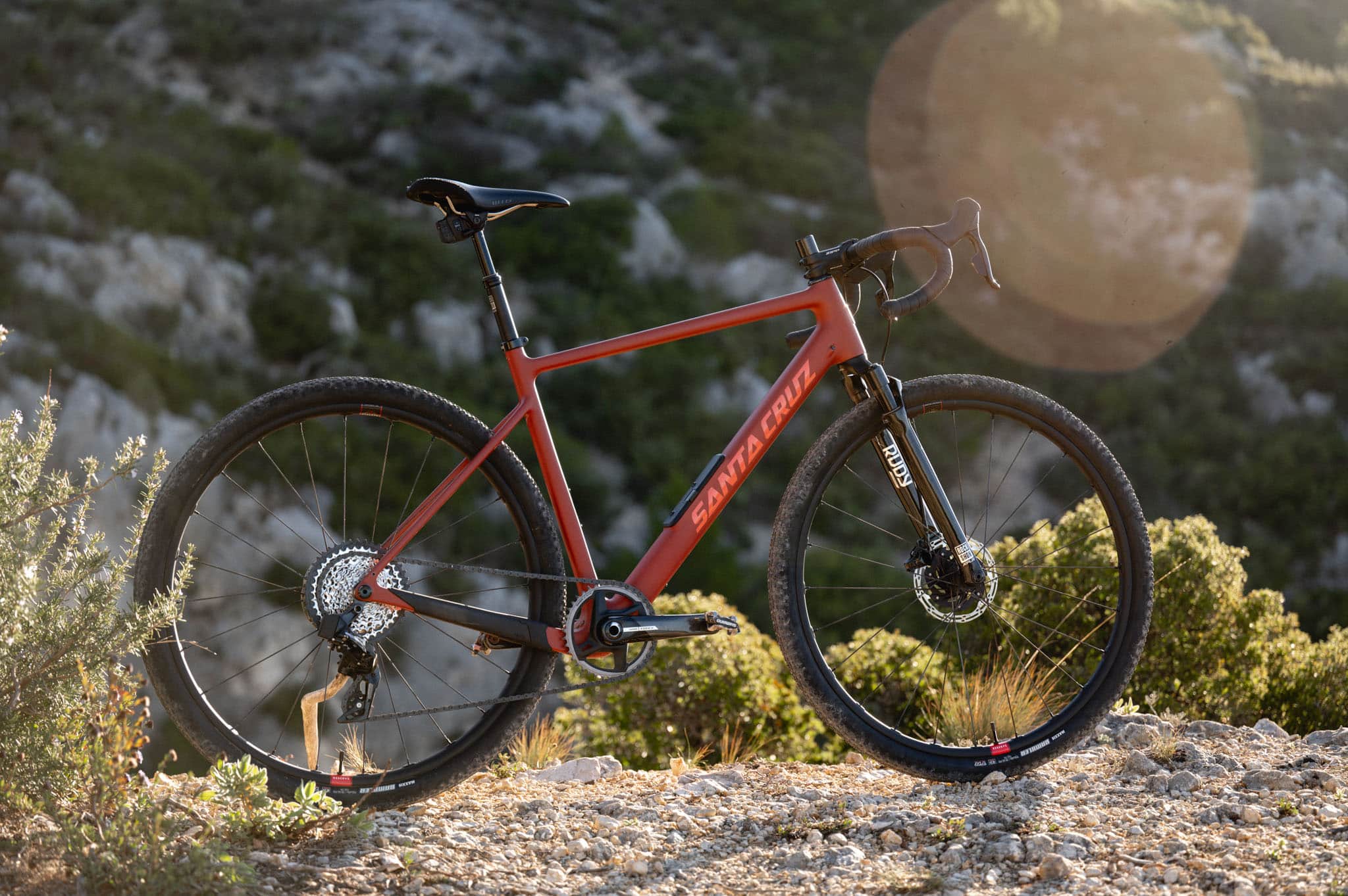 Test | Santa Cruz Stigmata 4: een gravelbike voor downhillers?