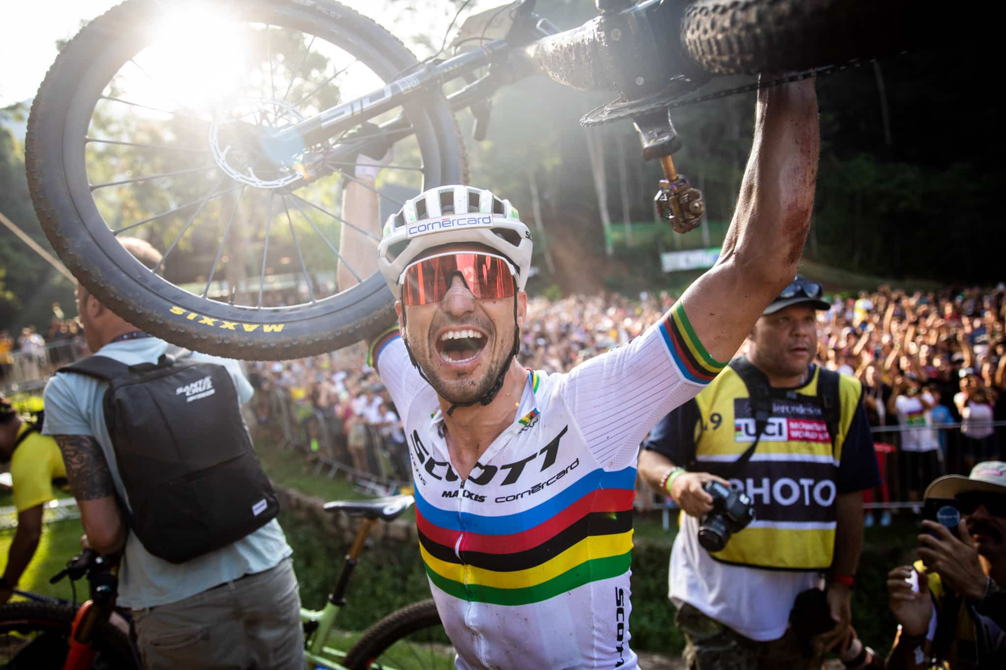 https://www.vojomag.nl/app/uploads/2024/05/SCOTT SRAM WC LENZERHEIDE 2023 SCOTT BIKE PHOTO BY CERVENY CER 6992.jpg