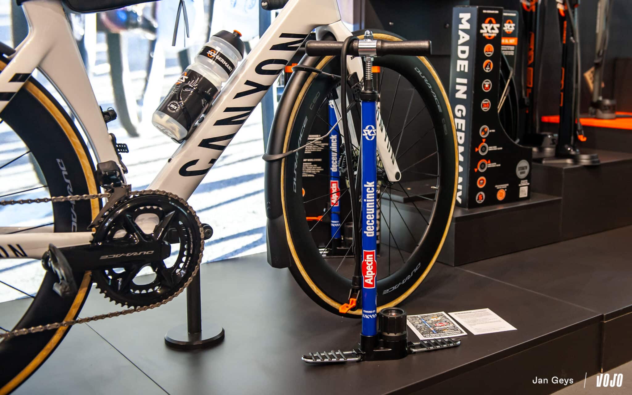 https://www.vojomag.nl/app/uploads/2024/05/velofollies 2024 copyright vojomag jan geys 9 2048x1280.jpg