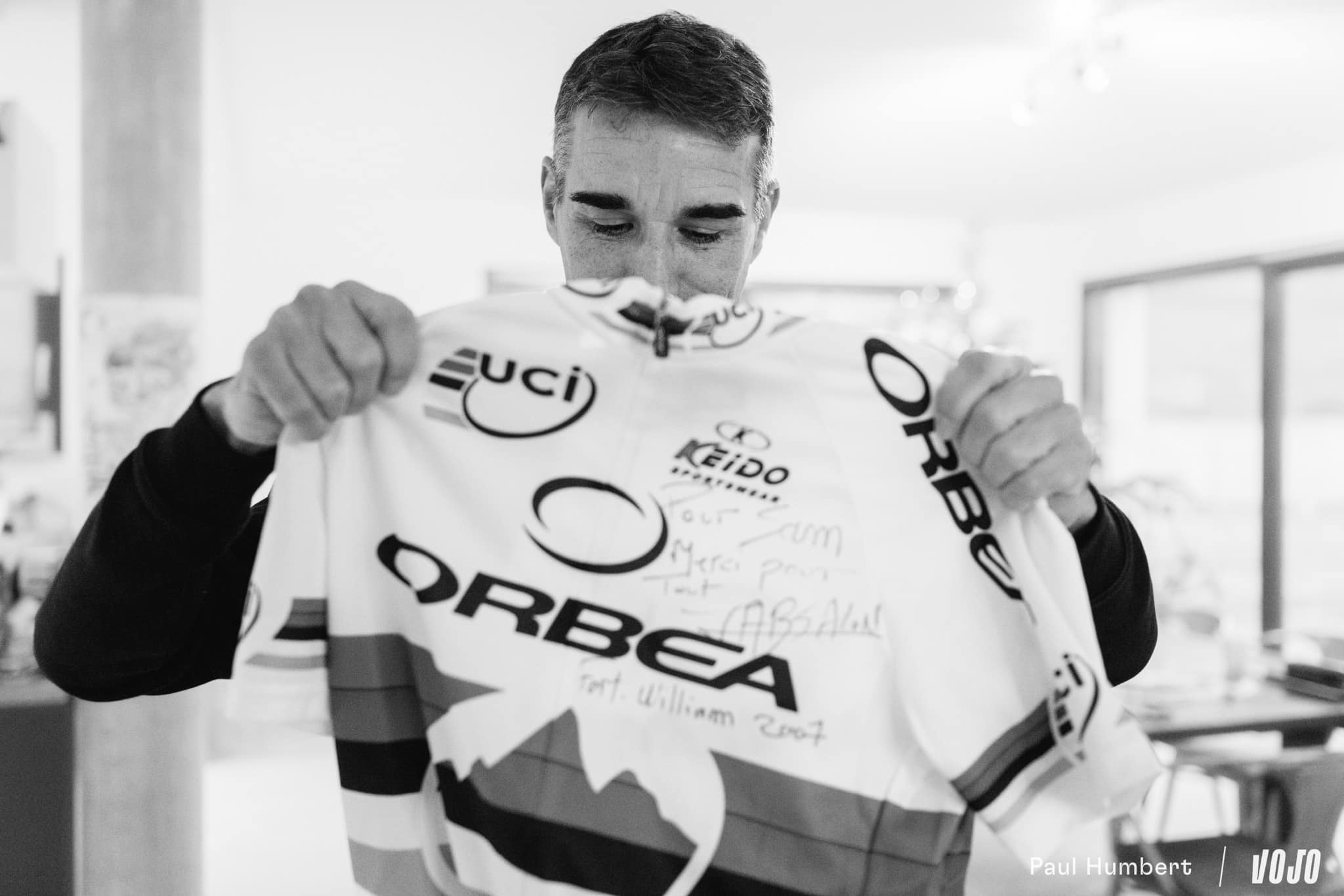 https://www.vojomag.nl/app/uploads/2025/01/samuel roces podcast interview lunch ride decathlon racing team xc 2024 vojo paul humbert 15.jpg