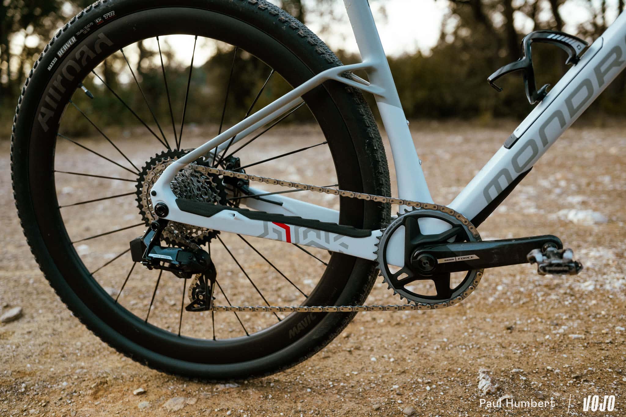 https://www.vojomag.nl/app/uploads/2025/02/gravel test mondraker arid 2025 vojo paul humbert 49.jpg