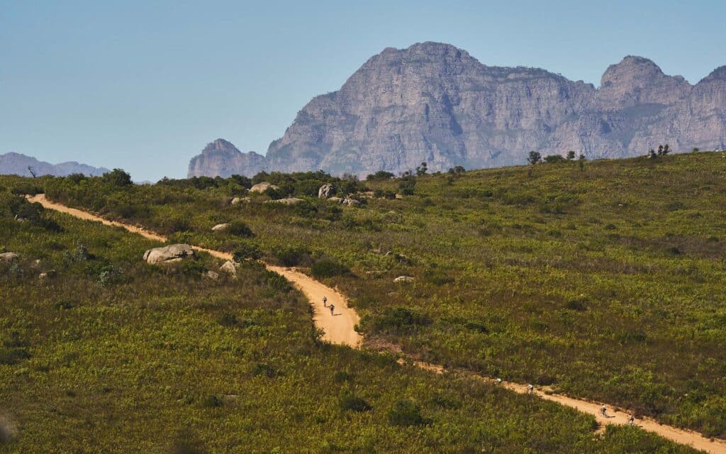 Absa Cape Epic 2025 #4: de dominosteentjes beginnen te vallen