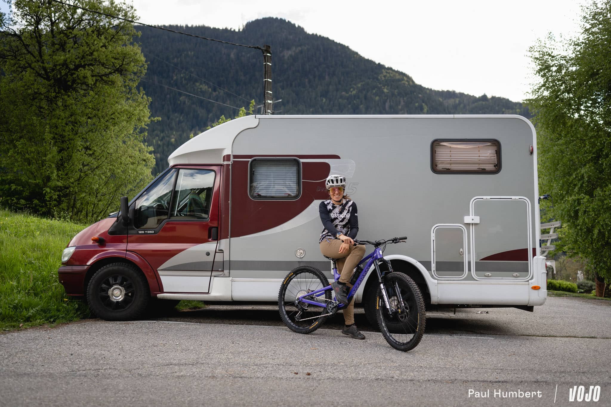 https://www.vojomag.nl/app/uploads/2025/04/podcast morgane jonnier rossignol podcast vtt lunch ride 2025 vojo paul humbert.jpg