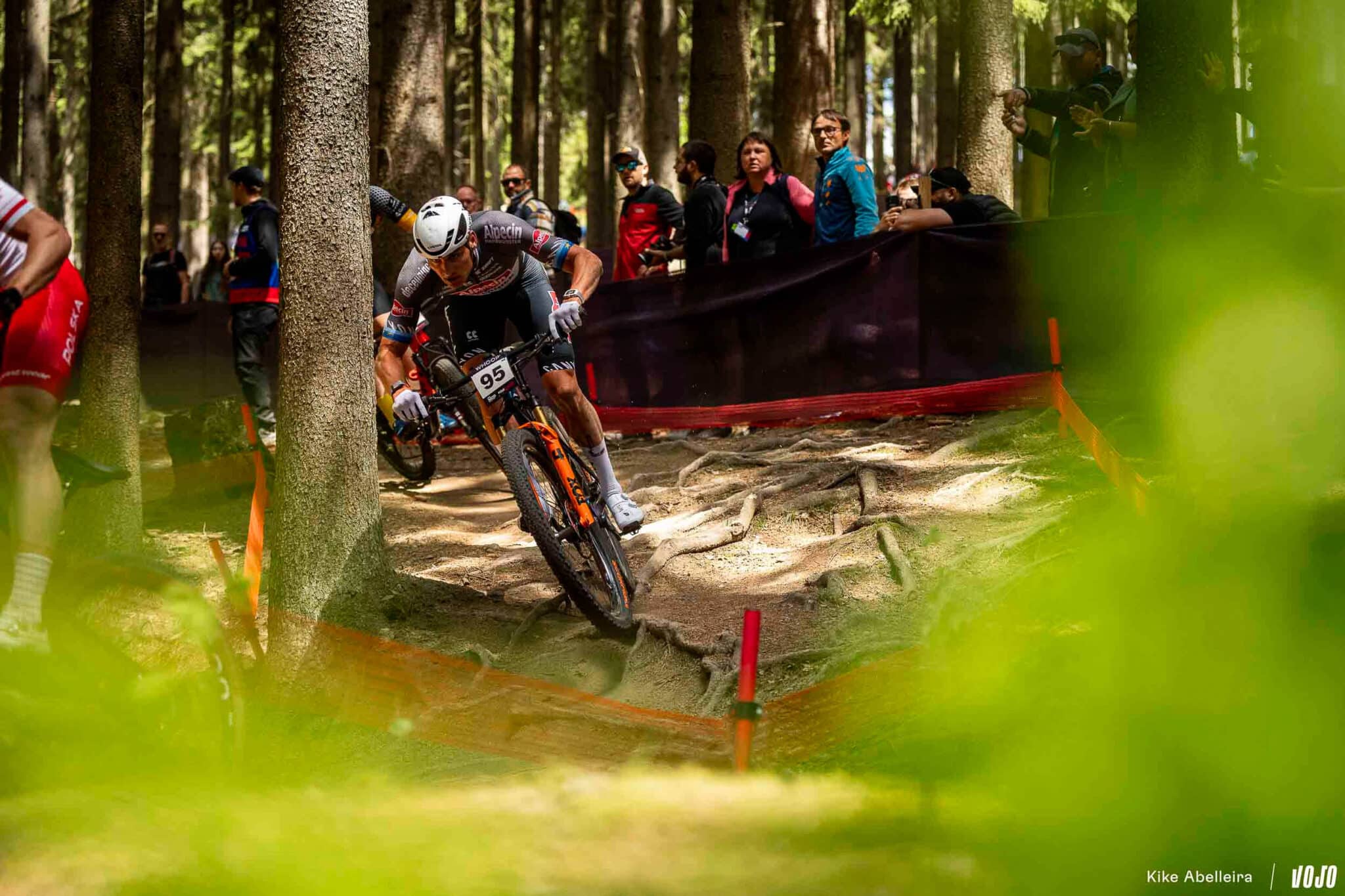 World Cup MTB 2025 | XCO Nové Město #3: baaldag voor Puck Pieterse en Mathieu van der Poel