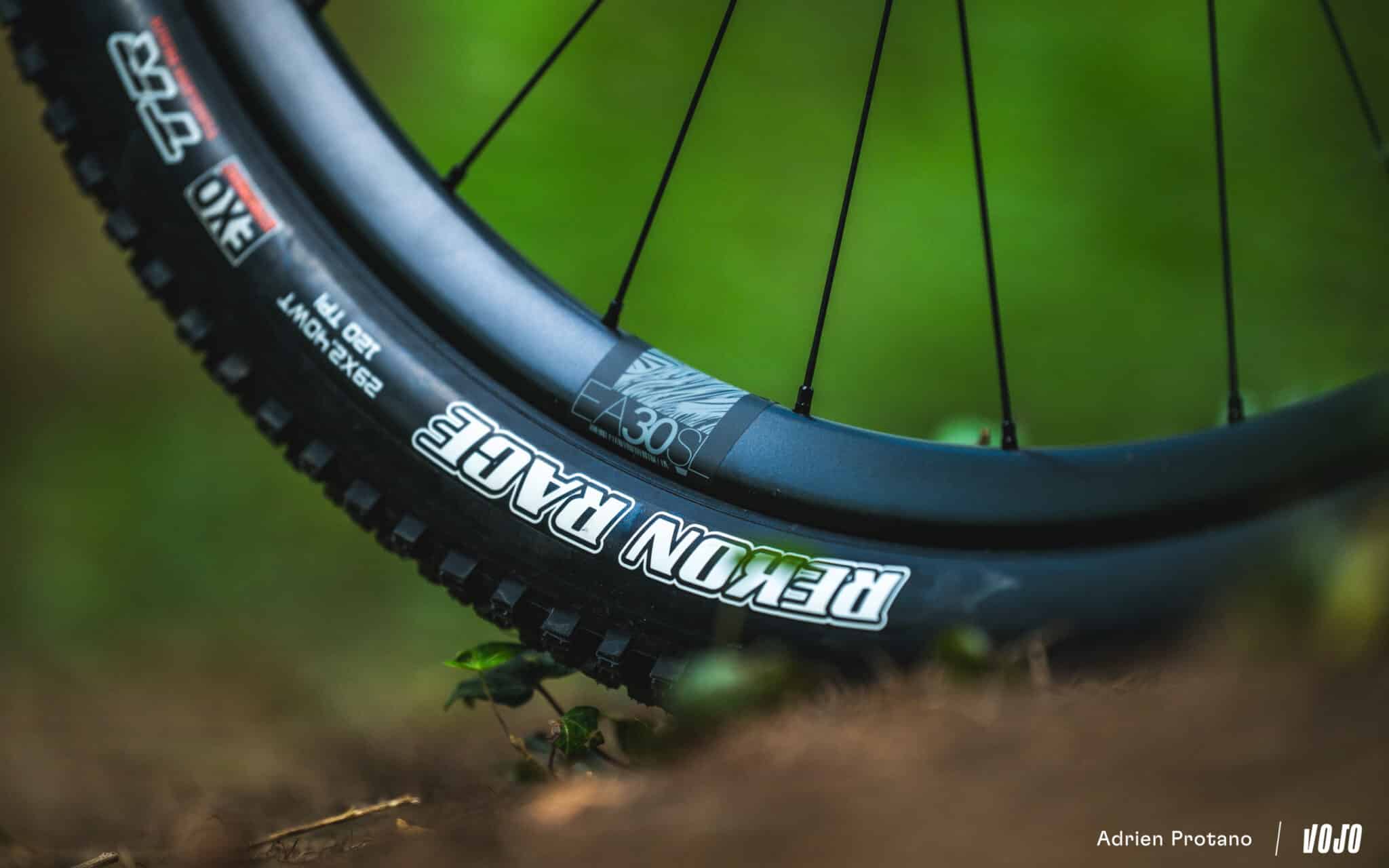 https://www.vojomag.nl/app/uploads/2025/05/Mavic AllRoad SL Carbon statique Avis Test comparaison Vojo A.Protano 1 4 2048x1280.jpg