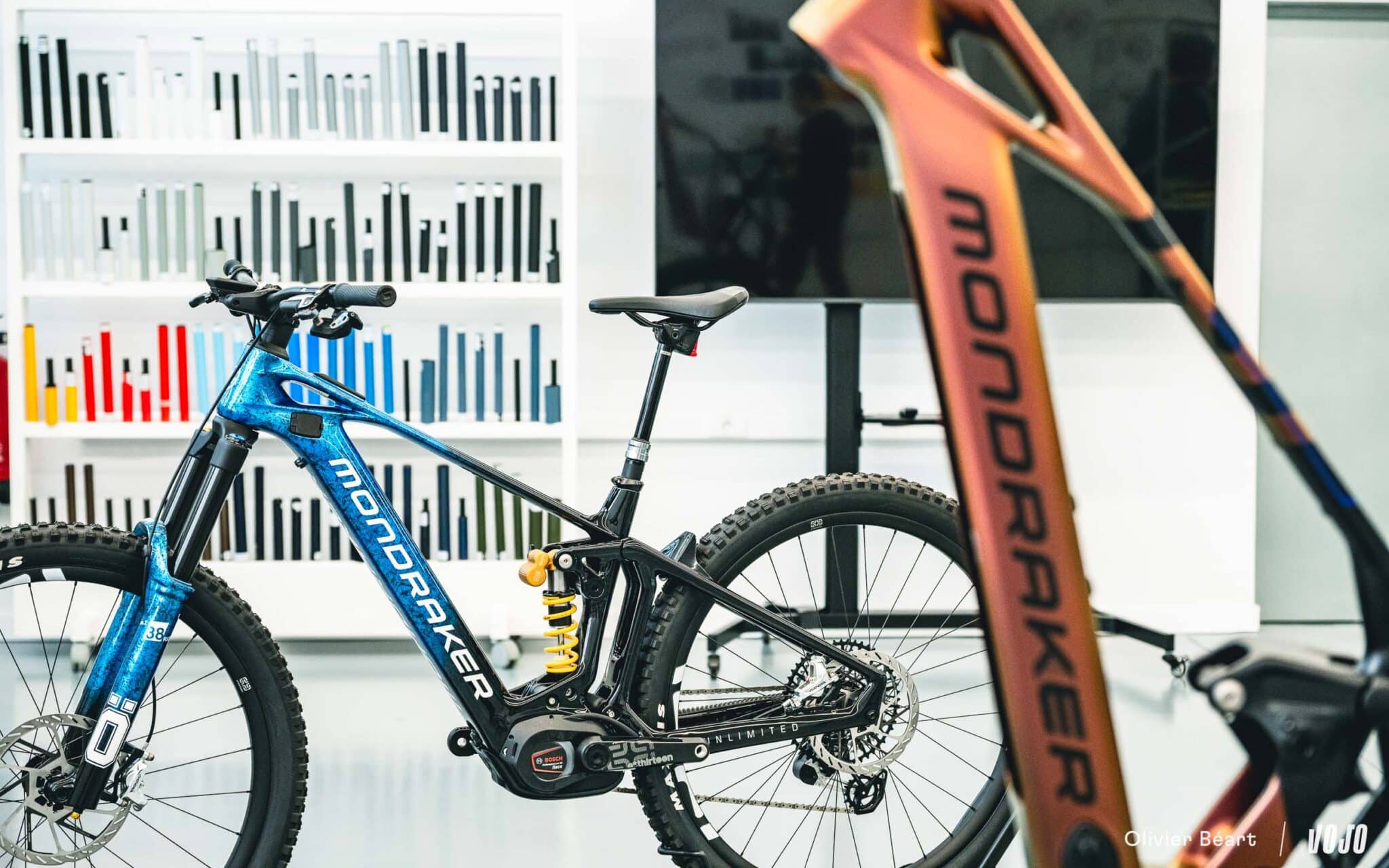 https://www.vojomag.nl/app/uploads/2025/05/Mondraker Visit Espagne HQ Valence Design - Copyright Olivier Beart Vojo Magazine 10 2048x1280.jpg