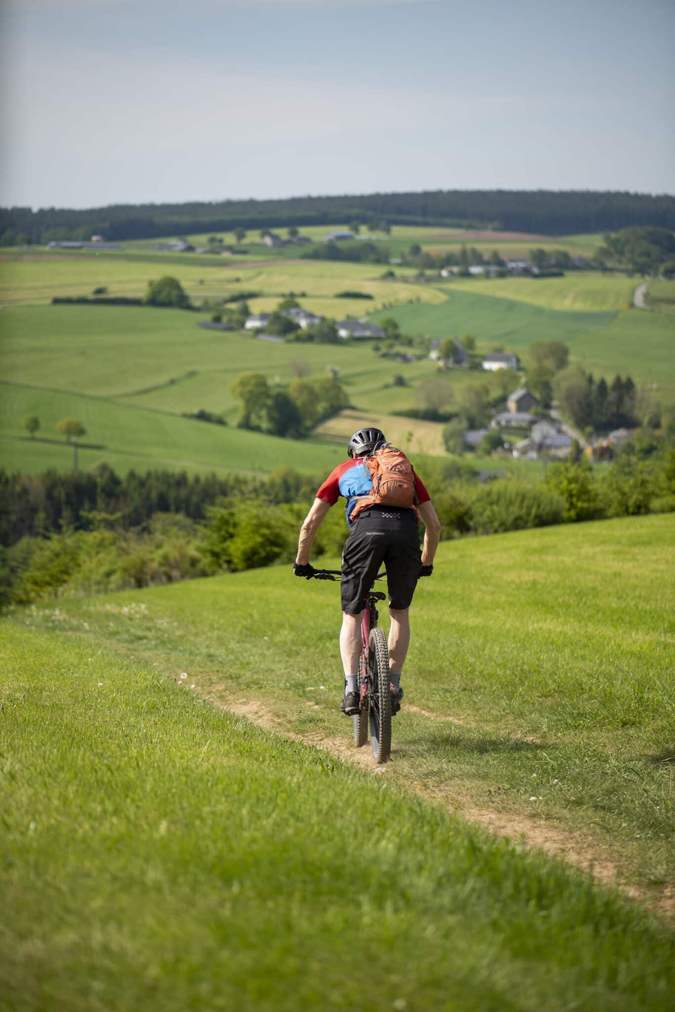https://www.vojomag.nl/app/uploads/2025/05/Parcours VTT cantons est Our Burg reuland 2048x1366.jpg